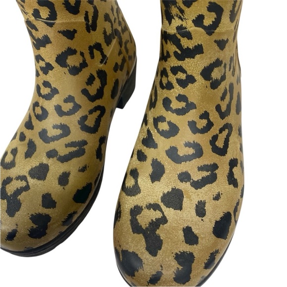 Hunter Leopard Print Boots - Picture 4 of 6